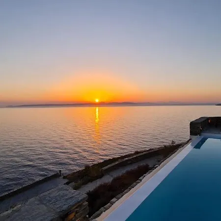 Carpe Diem: Sea & Sunset View In Kea Island Villa