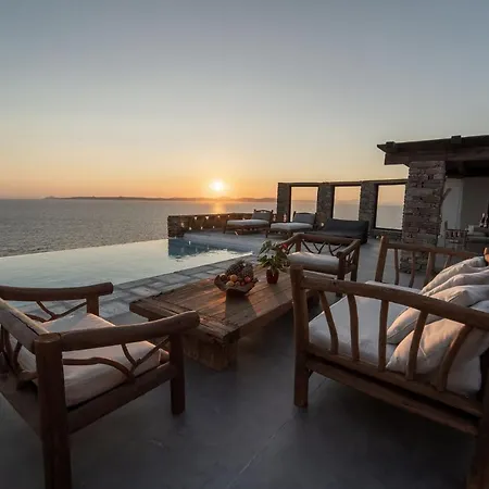 Carpe Diem: Sea & Sunset View In Kea Island Villa