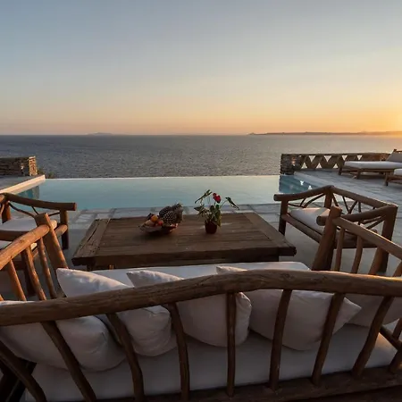 Carpe Diem: Sea & Sunset View In Kea Island Villa *